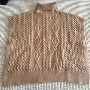 Pullover turtleneck with a boxy fit, size S/M